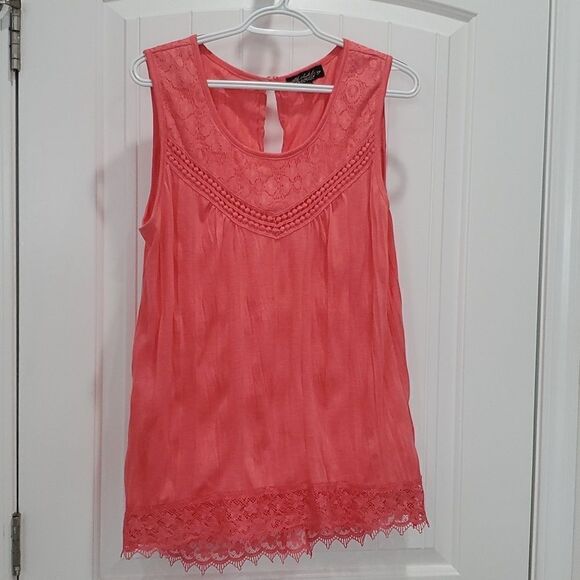 Absolut Famous Crochet Knitted Sexy & Sheer Coral Color Sleeveless Blouse Size L - Picture 1 of 6